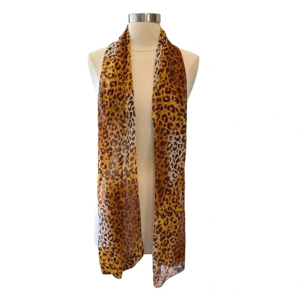 Vintage Ray Strauss 100% Silk Leopard Animal Print Scarf
